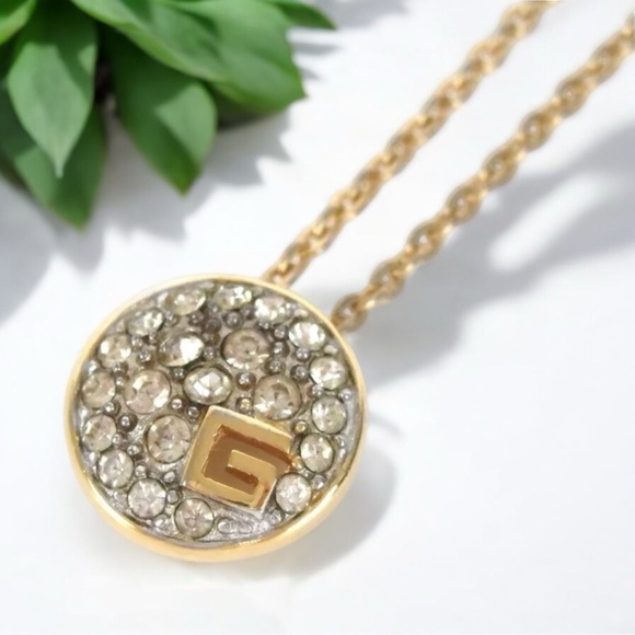 GIVENCHY Signature G Crystal Gold Necklace 🤩✨🔥